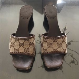 Vintage Gucci open toed mules